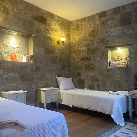 Kallista Szálloda *